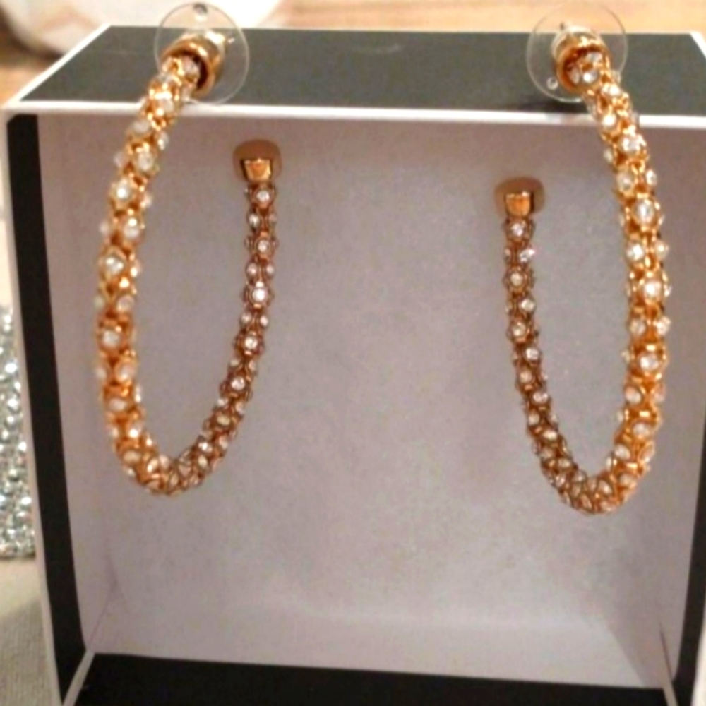 AROS BOLITAS DORADOS Earrings